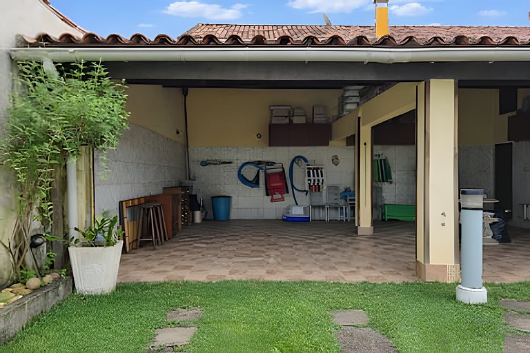 Casa 4 quartos para 8 com lazer em Itaúna, Saquarema