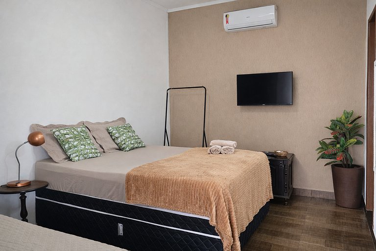 Acesso à Praia Ar Condicionado Conforto Garantido!