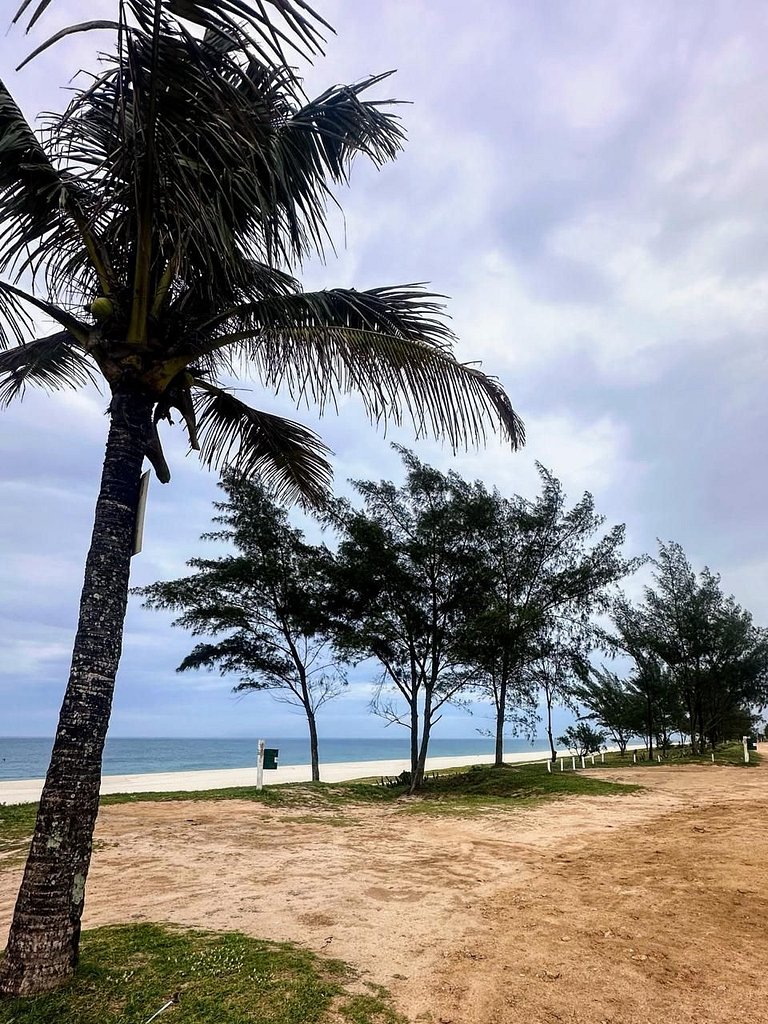 Loft 101 romântico com ar e praia em Vilatur, Saquarema