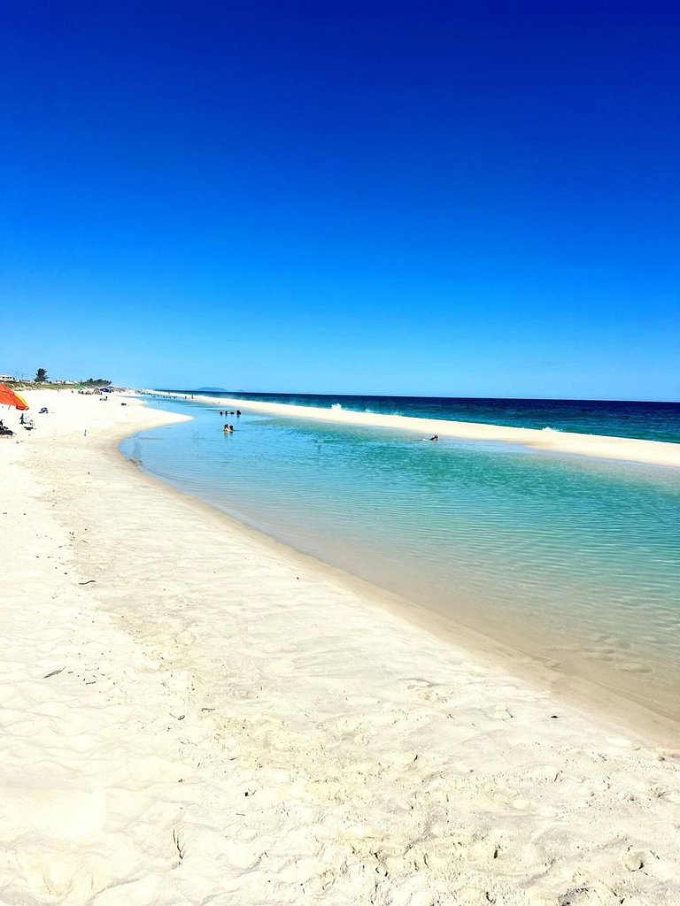Loft 101 romântico com ar e praia em Vilatur, Saquarema