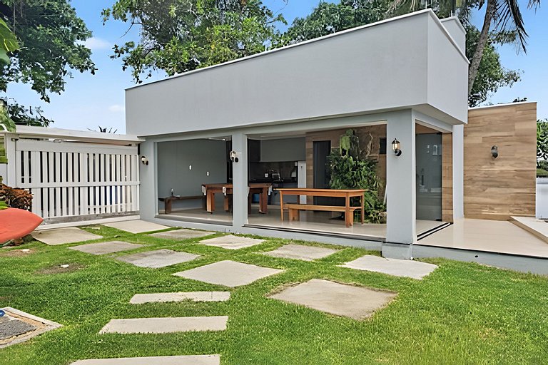 Casa 3 quartos com piscina e área gourmet em Saquarema