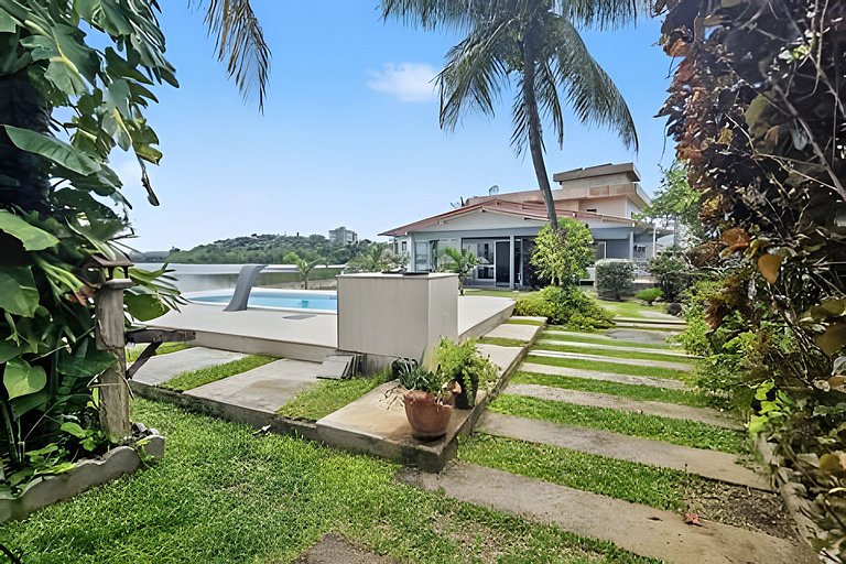 Casa 3 quartos com piscina e área gourmet em Saquarema