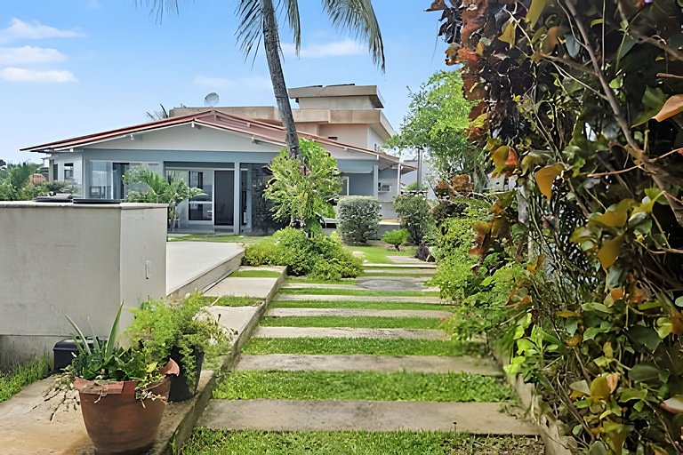 Casa 3 quartos com piscina e área gourmet em Saquarema