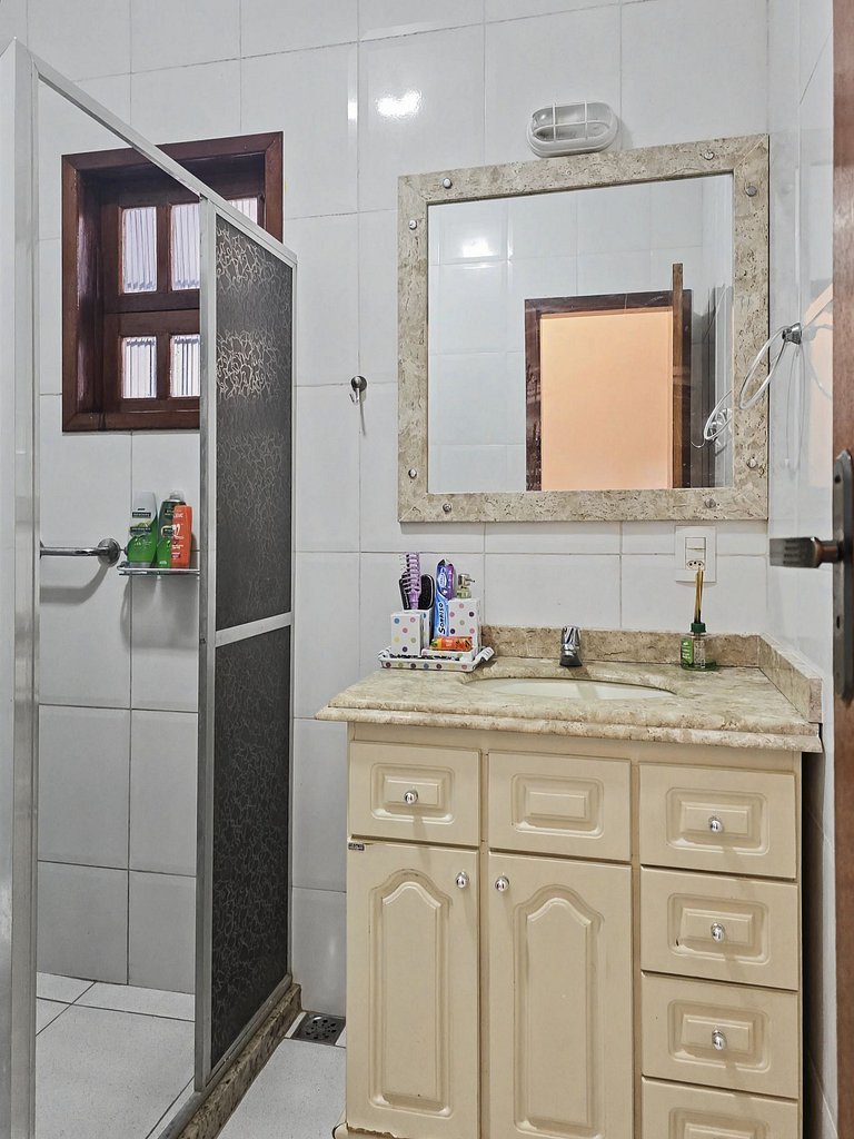 Casa com espaço e lazer