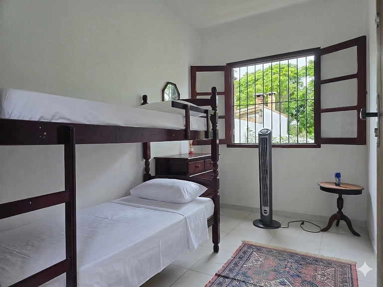 Casa com espaço e lazer