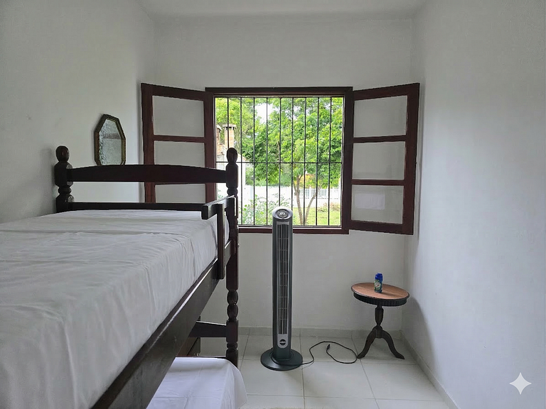 Casa com espaço e lazer