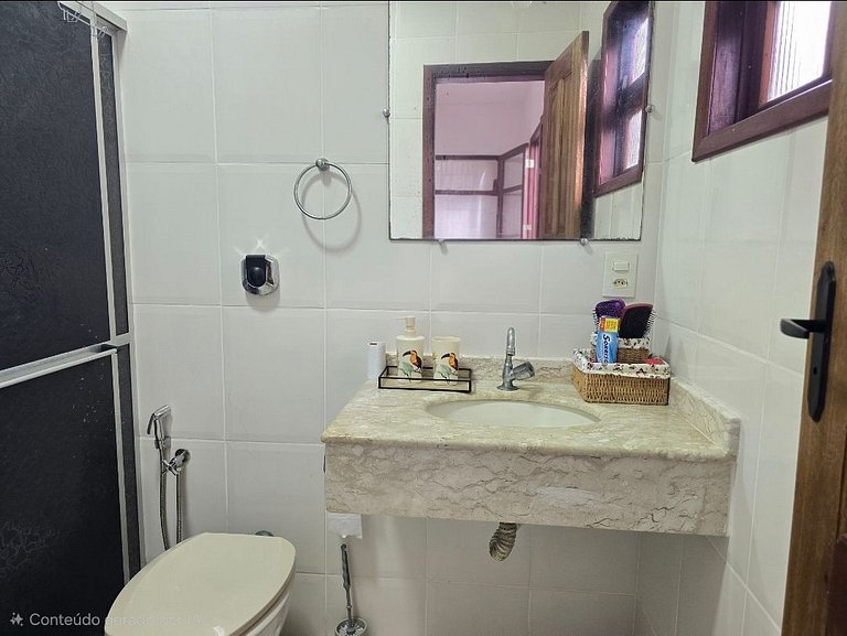 Casa com espaço e lazer