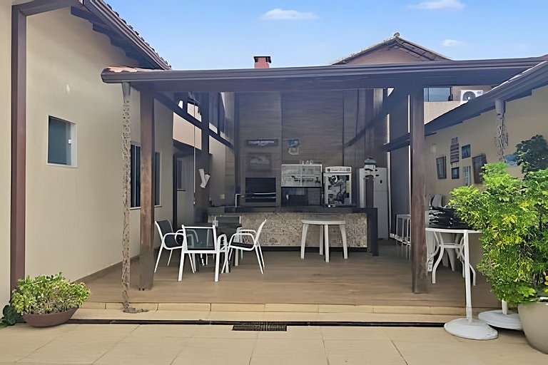 Casa 4 quartos com piscina para 11 em Itaúna, Saquarema