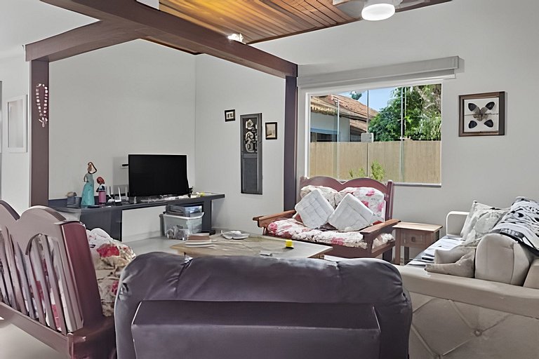 Casa Ampla com Ar e lazer