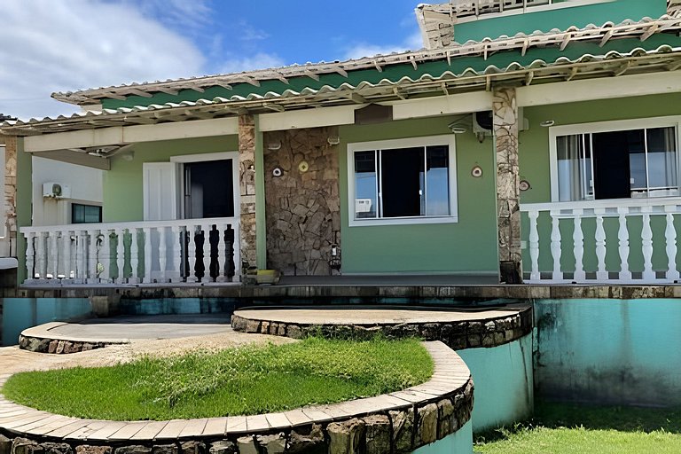 Casa 3 quartos com piscina frente mar no Boqueirão