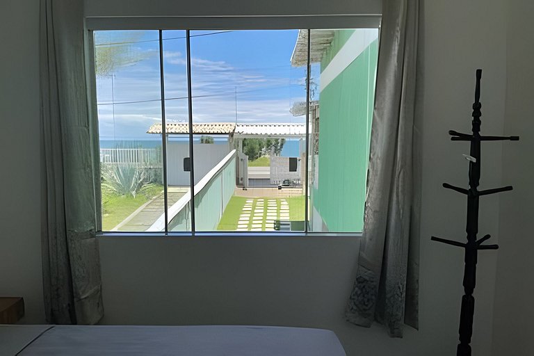 Casa 3 quartos com piscina frente mar no Boqueirão