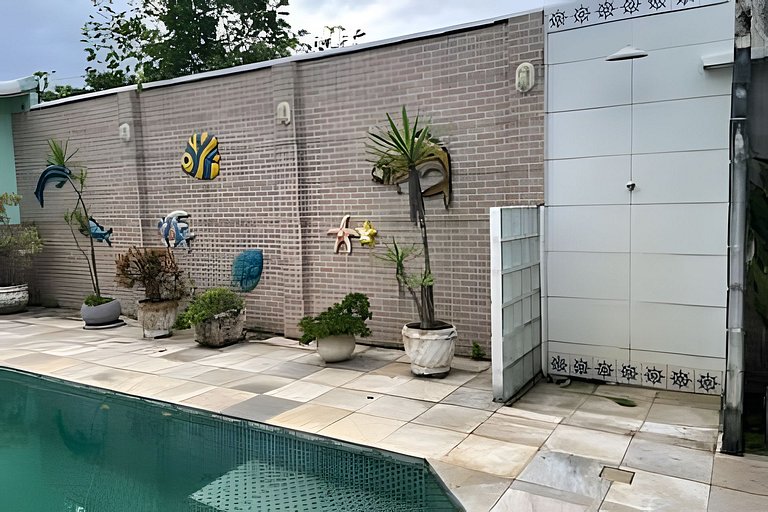 Casa 3 quartos com piscina frente mar no Boqueirão