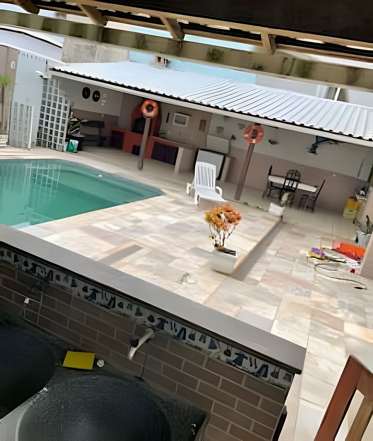 Casa 3 quartos com piscina frente mar no Boqueirão