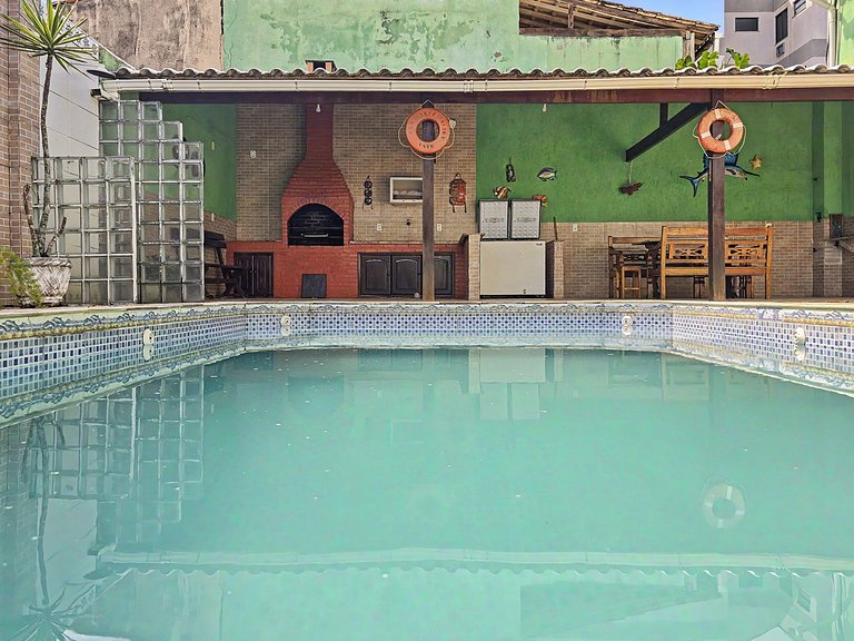 Casa 3 quartos com piscina frente mar no Boqueirão