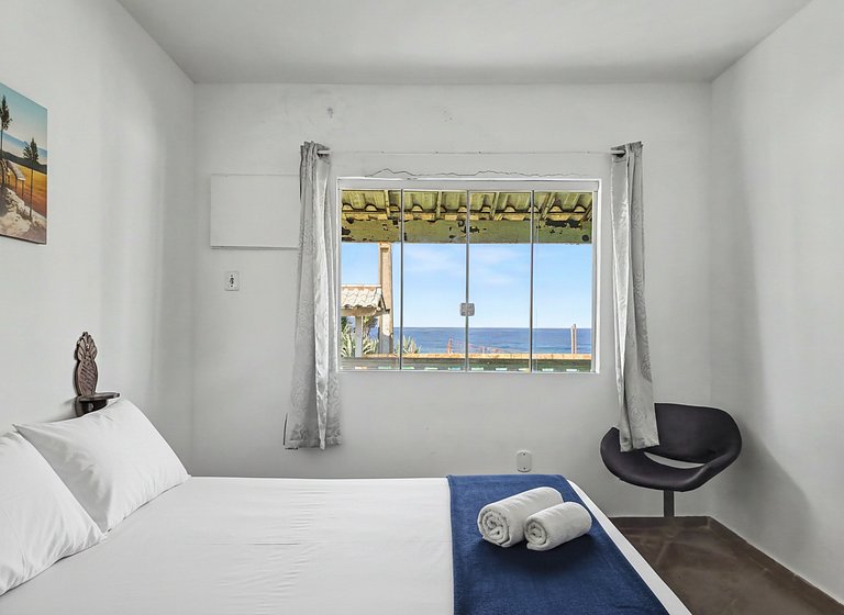 Casa 3 quartos com piscina frente mar no Boqueirão