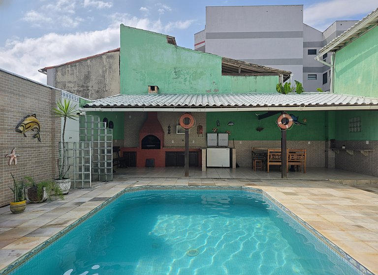 Casa 3 quartos com piscina frente mar no Boqueirão