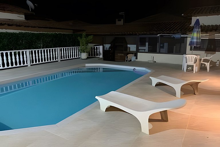 Mansão 4 quartos com piscina para 16 em Itaúna, Saquarema