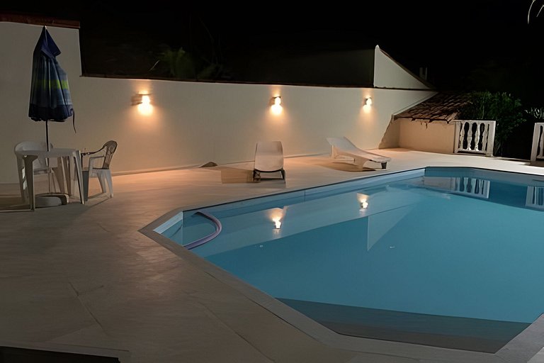 Mansão 4 quartos com piscina para 16 em Itaúna, Saquarema