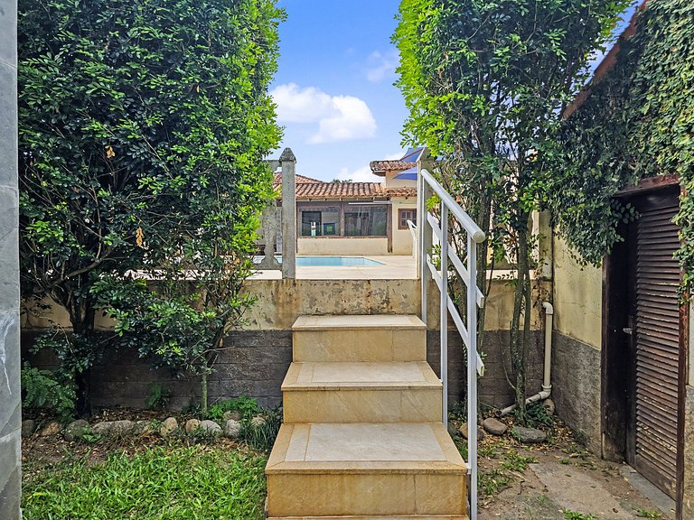 Mansão 4 quartos com piscina para 16 em Itaúna, Saquarema