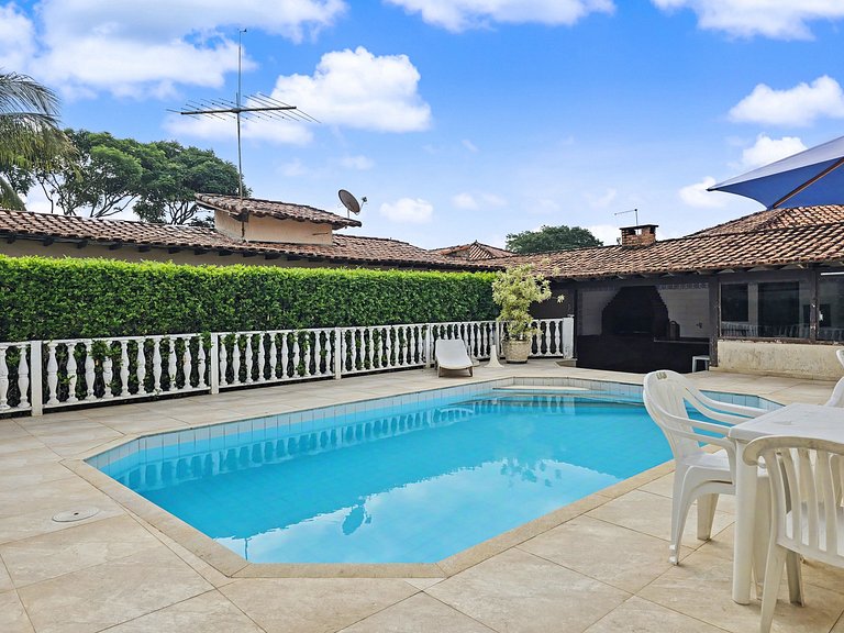 Mansão 4 quartos com piscina para 16 em Itaúna, Saquarema