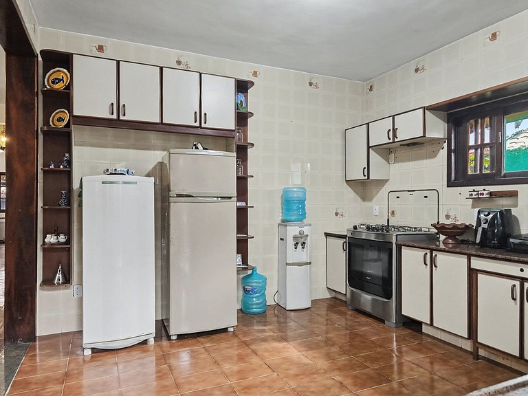Mansão 4 quartos com piscina para 16 em Itaúna, Saquarema