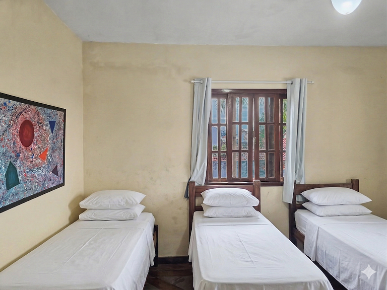 Mansão 4 quartos com piscina para 16 em Itaúna, Saquarema