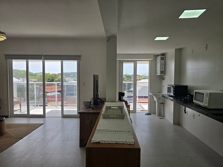 Apê 2 quartos com boa localização em Itaúna, Saquarema