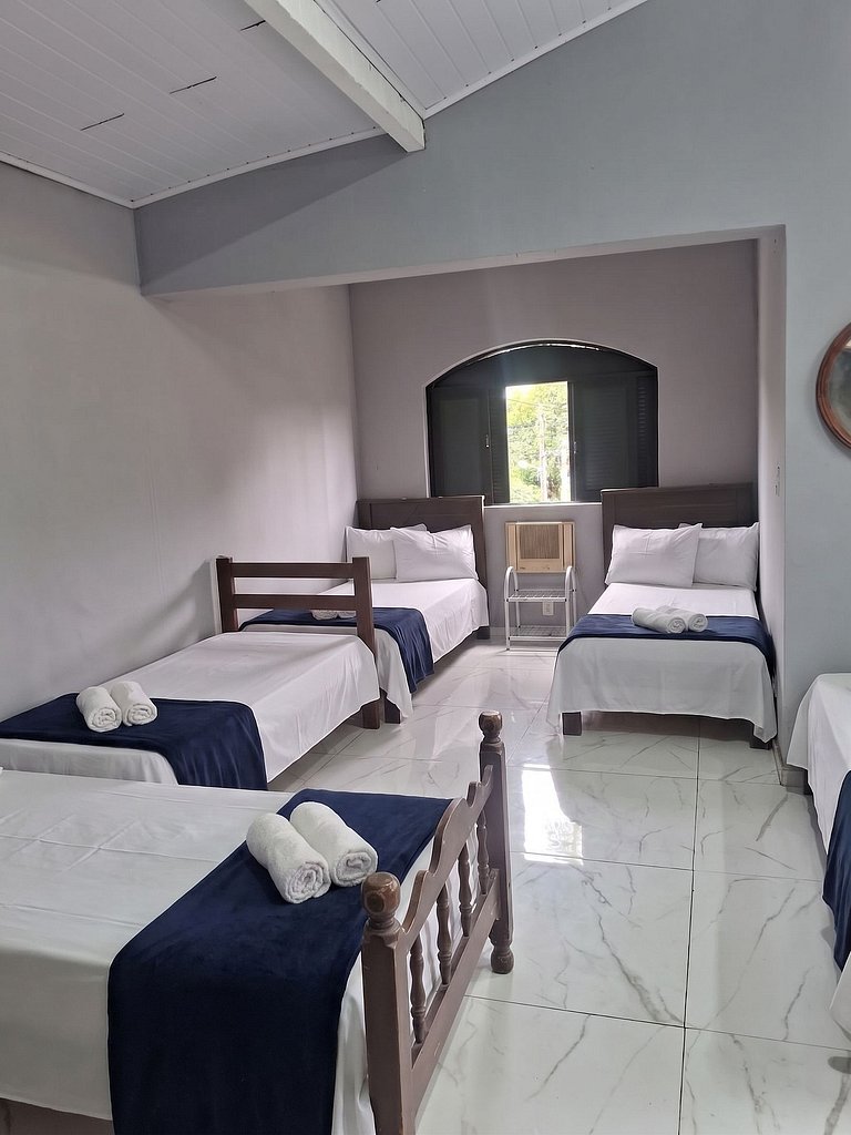 Casa 5 quartos com piscina para 16 no Boqueirão, Saquarema