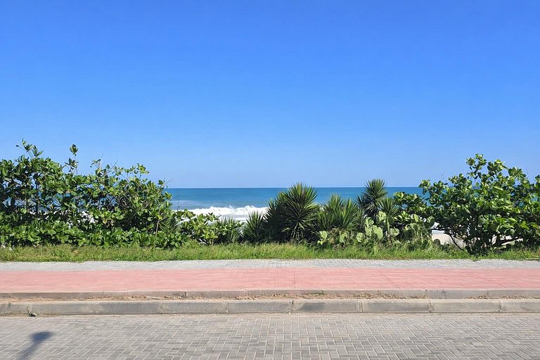 Apê frente ao mar para 4 no Boqueirão, Saquarema