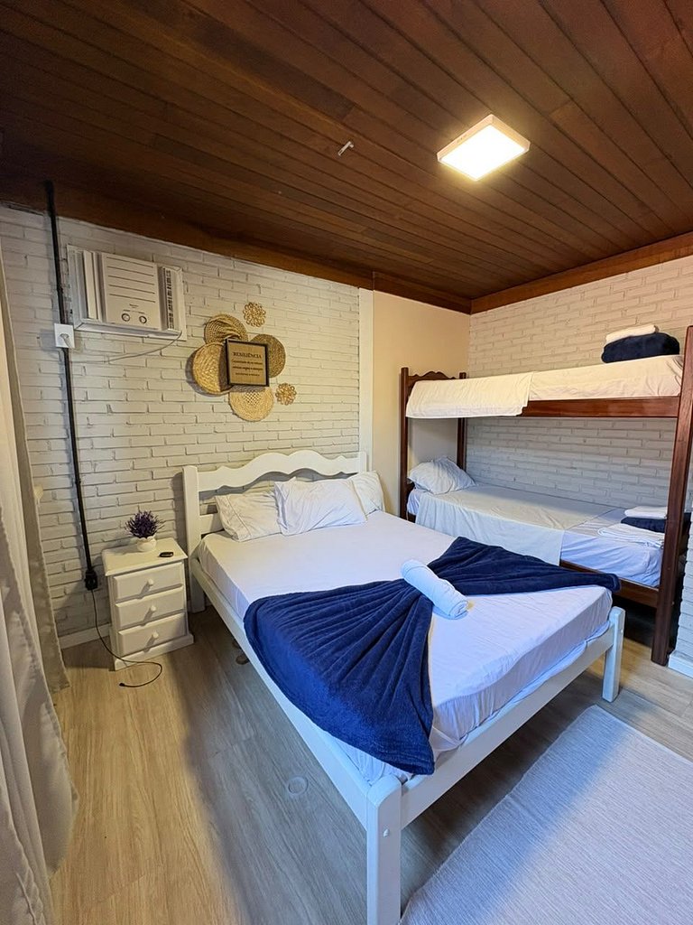 Casa com piscina e sauna em condomínio fechado em Saquarema