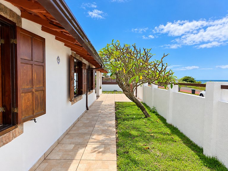 Casa frente ao mar no Gravatá, Saquarema, para 14 pessoas