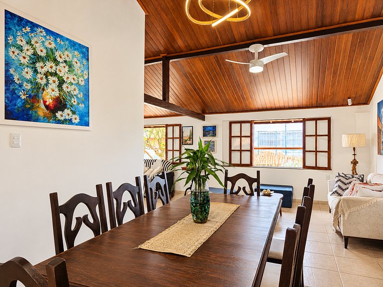 Casa frente ao mar no Gravatá, Saquarema, para 14 pessoas