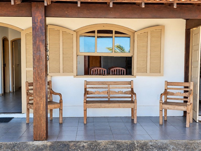 Casa térrea pé na areia com 2 suítes em Itaúna, Saquarema