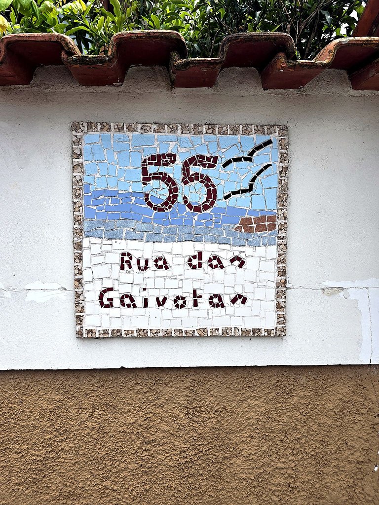 Casa com piscina a passos do WSL em Itaúna